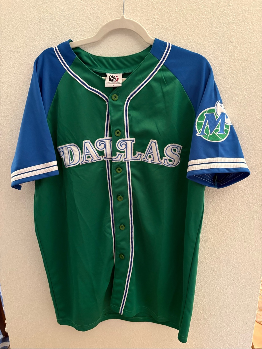 Dallas Mavericks Hardwood Button Down Jersey Men’s Large “SomethingInked”